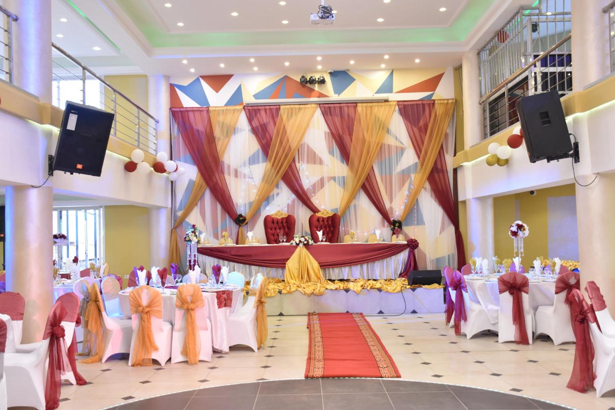 Safyad Hotel Yaounde Ngoại thất bức ảnh