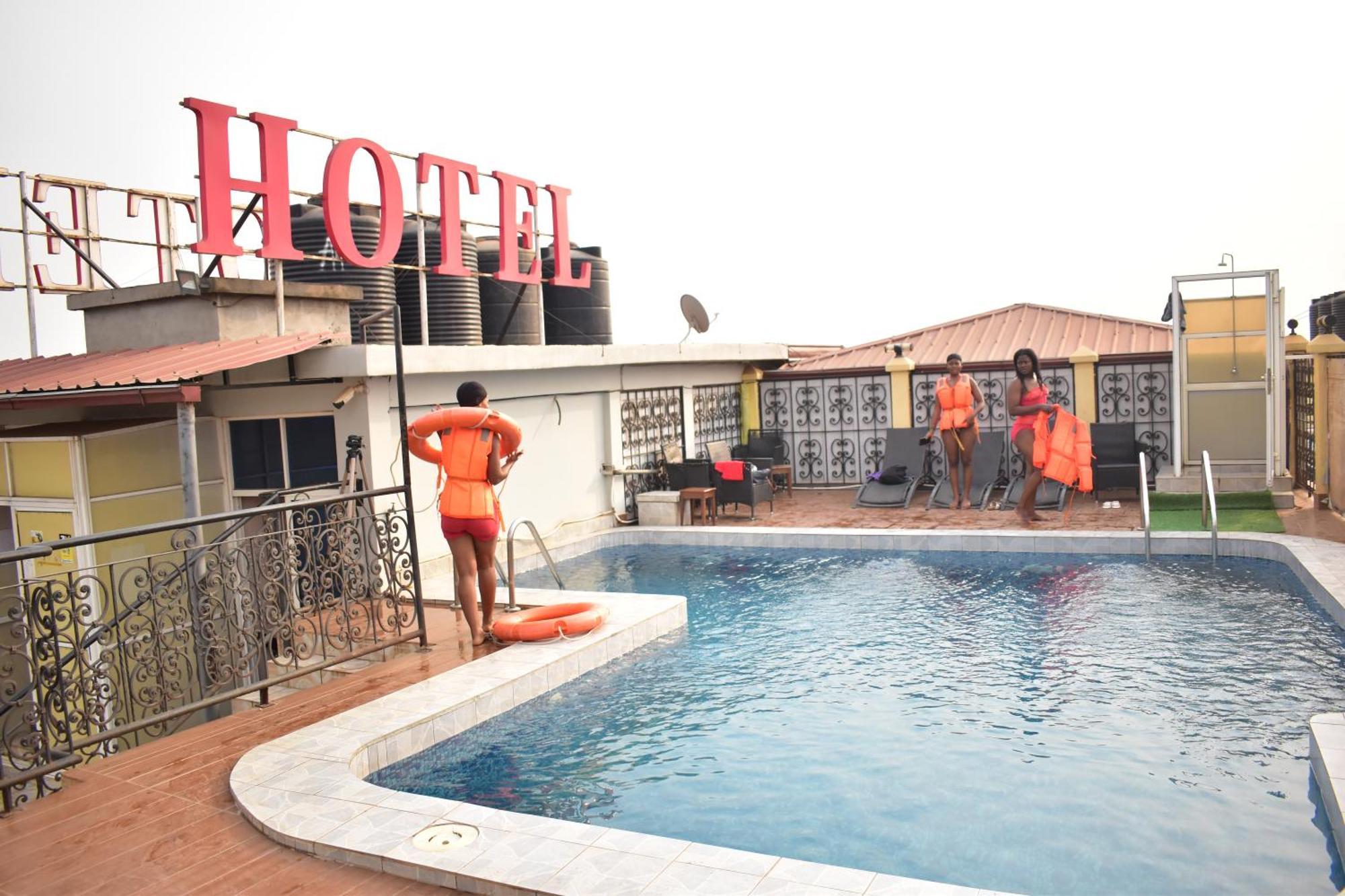 Safyad Hotel Yaounde Ngoại thất bức ảnh