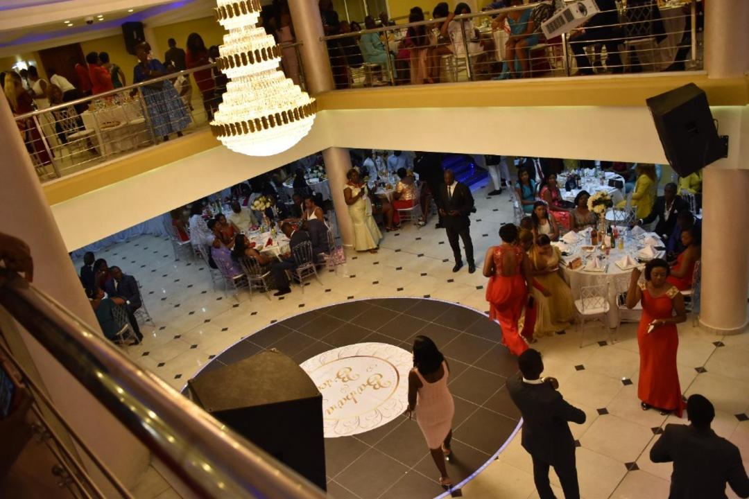 Safyad Hotel Yaounde Ngoại thất bức ảnh