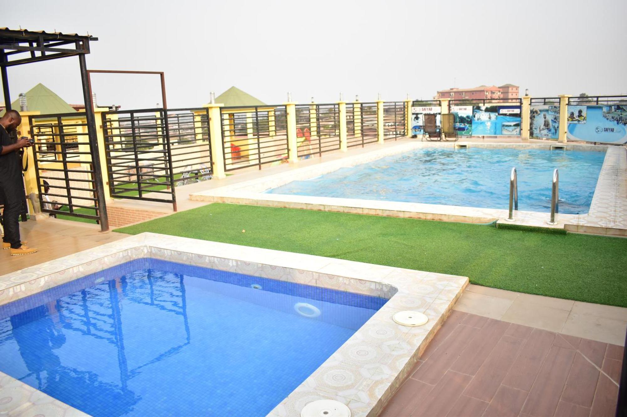 Safyad Hotel Yaounde Ngoại thất bức ảnh