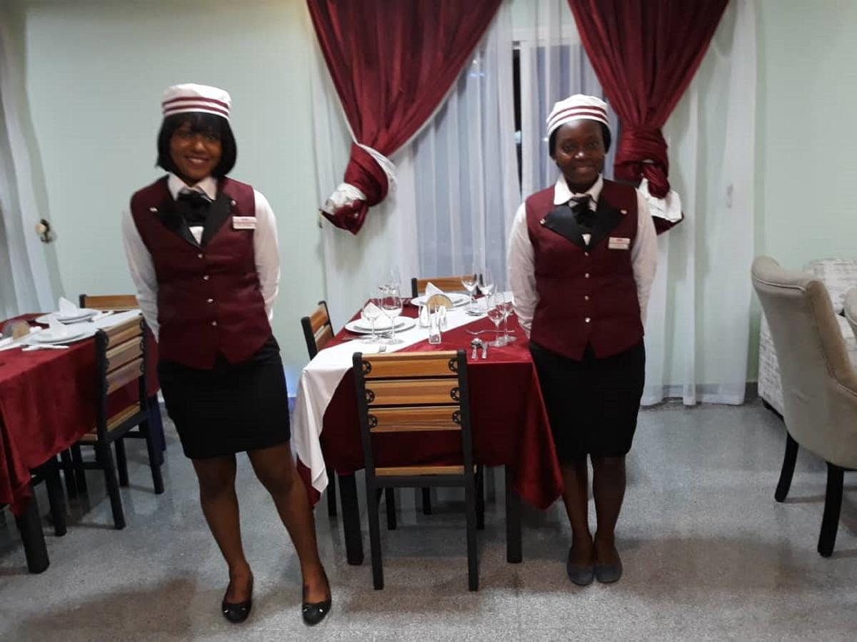 Safyad Hotel Yaounde Ngoại thất bức ảnh