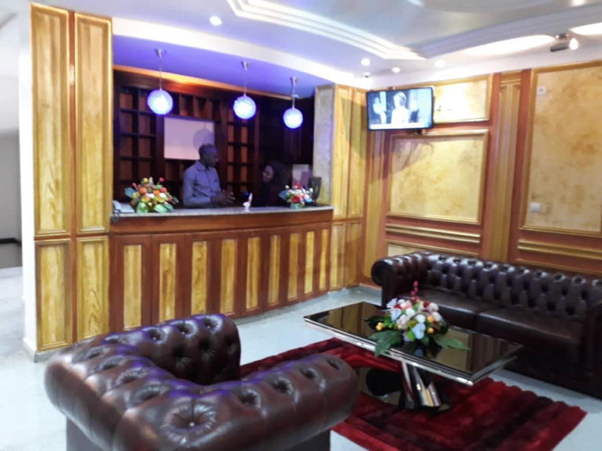 Safyad Hotel Yaounde Ngoại thất bức ảnh
