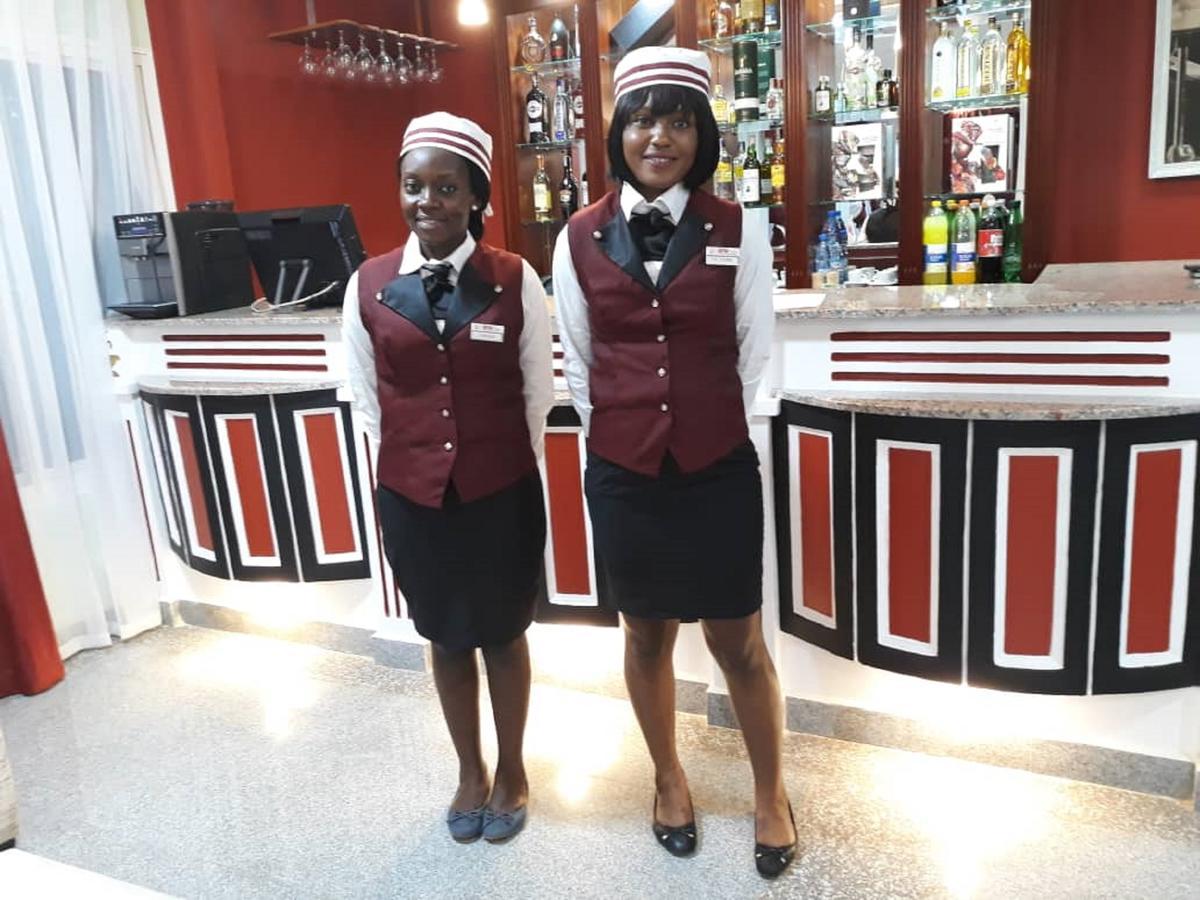 Safyad Hotel Yaounde Ngoại thất bức ảnh