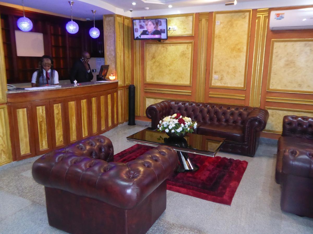 Safyad Hotel Yaounde Ngoại thất bức ảnh