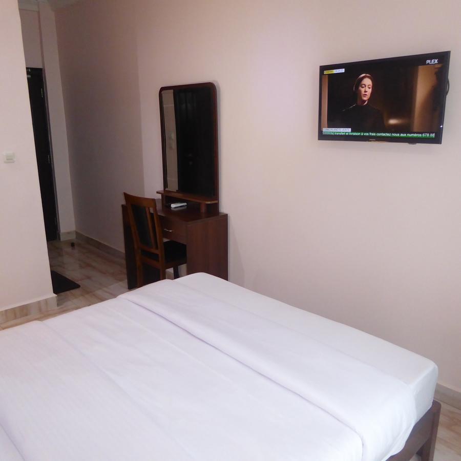 Safyad Hotel Yaounde Ngoại thất bức ảnh